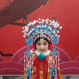 商丘5歲女孩戲曲演唱才藝超常 將登央視大舞臺