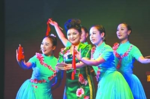 弘揚新風尚 曲藝贊義工 　　