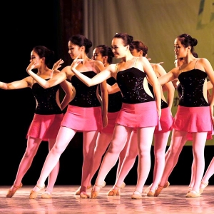 上海國際藝術節首設“學生觀劇團”