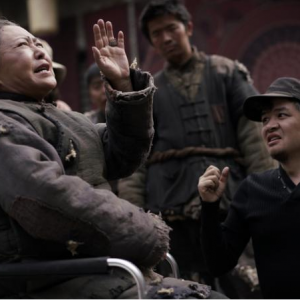 電影《荒城紀》初出刀鋒 質(zhì)感炸裂 有望成黑馬佳片