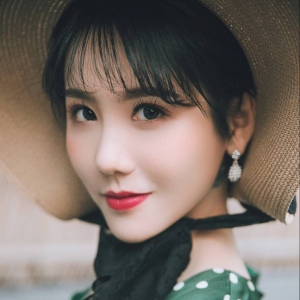 溫莎：崔瑋琪(耳朵)