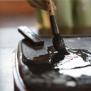 如此“狂怪丑大”，是對當代書法的矮化