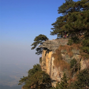 開陽四名作家參加修文詩歌創(chuàng)作會(huì)議