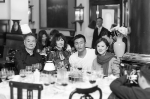 在香港引起了轟動，《哈姆雷特》一票難求看哭了！