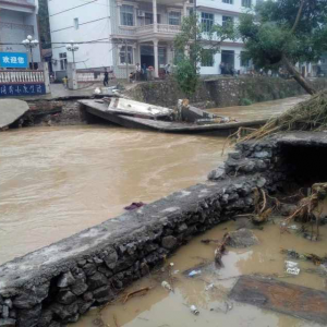 定風(fēng)波. 官兵敵患民安樂