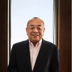 40歲創業，近30年將公司市值做到2000億，他認為自己還不算企業家