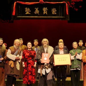 “都市新淮劇”升級！《武訓先生》福州熱演，同行改簽看戲