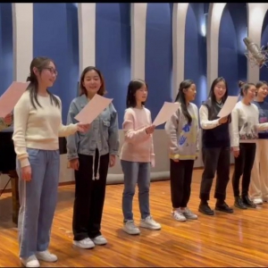 原創歌曲《花季 雨季》 時尚、律動、充滿朝氣