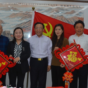 奉獻之美 榮譽之美——新疆中企金融研究院舉行新員工學習期冠軍表彰會