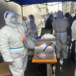 居民區“風平浪靜”的背后，是西渡的她與新冠病毒的一場極速賽跑